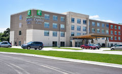 Holiday Inn Express & Suites O'Hare