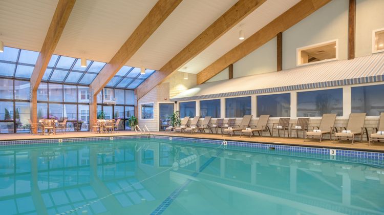 Holiday Inn Pool