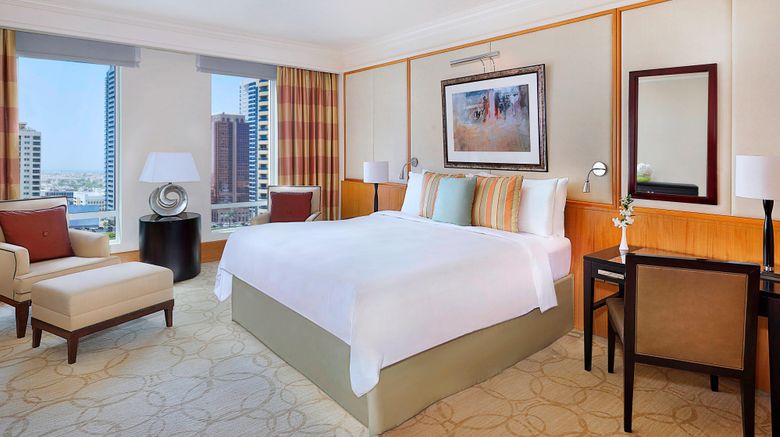 Ritz-Carlton Executive Residences, Dubai Room. Images powered by <a href="http://www.leonardo.com" target="_blank" rel="noopener">Leonardo</a>.