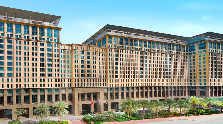Ritz Carlton Dubai Intl Finance Center Deluxe Dubai United Arab Emirates Hotels Gds Reservation Codes Travel Weekly