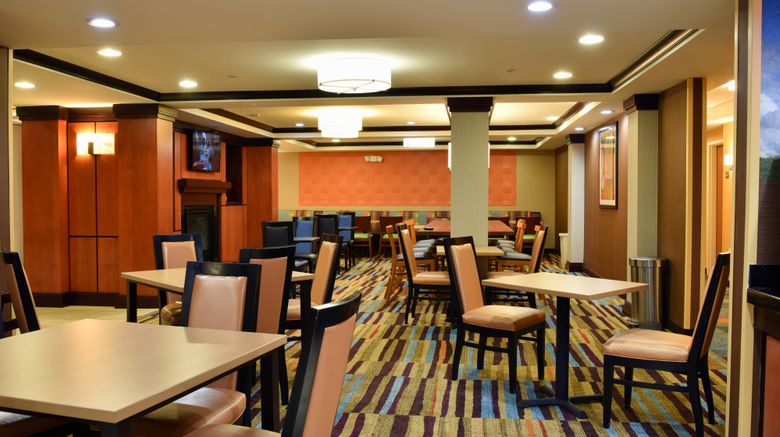 <b>Fairfield Inn & Suites Hartford Airport Restaurant</b>. Images powered by <a href="https://leonardo.com/" title="Leonardo Worldwide" target="_blank">Leonardo</a>.