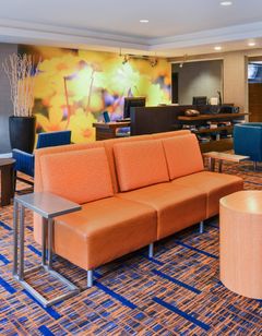 Courtyard By Marriott Beaumont