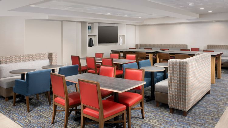 Holiday Inn Express/Suites BWI Airport N Restaurant