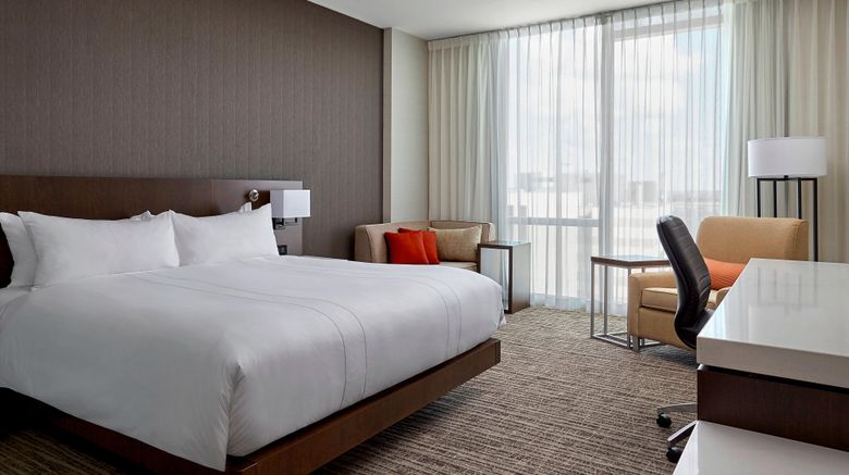 <b>Calgary Airport Marriott In-Terminal Room</b>. Images powered by <a href="https://leonardo.com/" title="Leonardo Worldwide" target="_blank">Leonardo</a>.