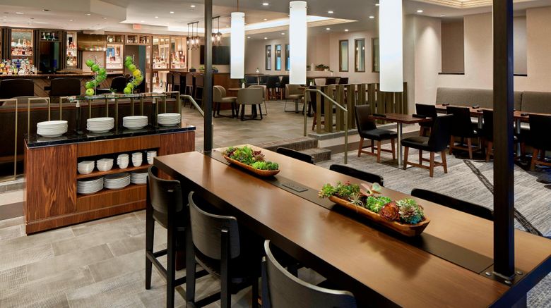 <b>Marriott Cincinnati Airport Restaurant</b>. Images powered by <a href="https://leonardo.com/" title="Leonardo Worldwide" target="_blank">Leonardo</a>.