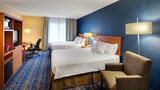 Fairfield Inn & Suites Toronto Room