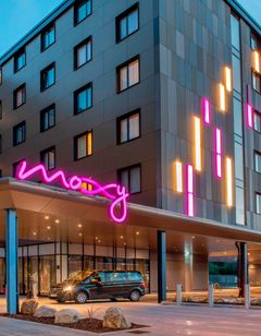 Moxy London Heathrow Airport