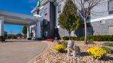 Holiday Inn Express & Suites Pittsburg Exterior