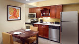 Residence Inn by Marriott Nashville Arpt Suite