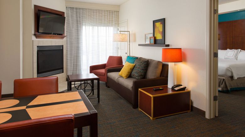 <b>Residence Inn Kansas City Airport Suite</b>. Images powered by <a href="https://leonardo.com/" title="Leonardo Worldwide" target="_blank">Leonardo</a>.