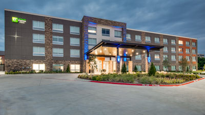 Holiday Inn Express/Suites Dallas North