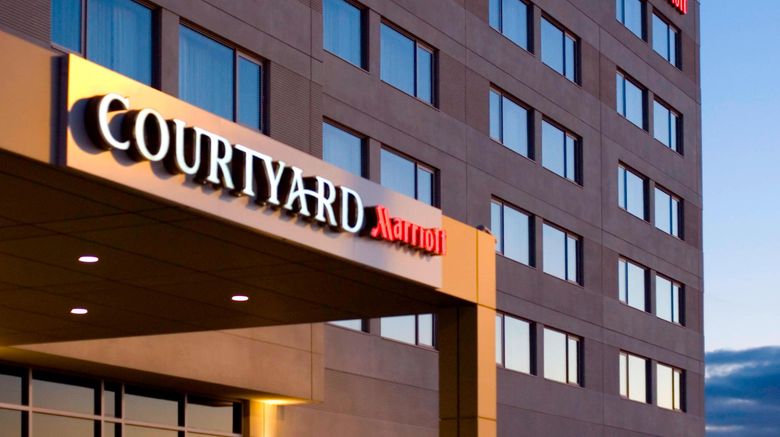 <b>Courtyard by Marriott Montreal Airport Exterior</b>. Images powered by <a href="https://leonardo.com/" title="Leonardo Worldwide" target="_blank">Leonardo</a>.