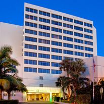 Holiday Inn Palm Beach Airport