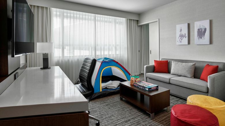 <b>Calgary Airport Marriott In-Terminal Suite</b>. Images powered by <a href="https://leonardo.com/" title="Leonardo Worldwide" target="_blank">Leonardo</a>.