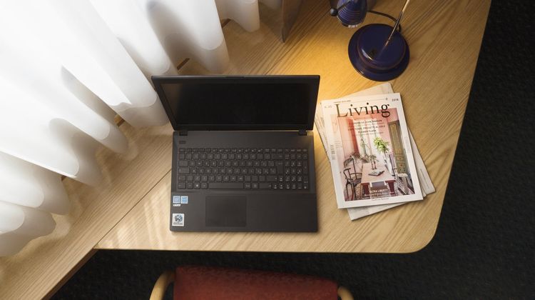 City Hotel & Suites Room