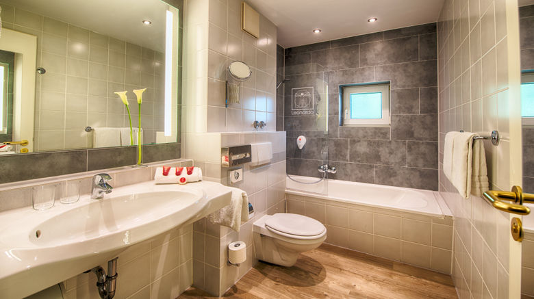 <b>Leonardo Hotel Hamburg Airport Room</b>. Images powered by <a href="https://leonardo.com/" title="Leonardo Worldwide" target="_blank">Leonardo</a>.