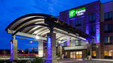 Holiday Inn Express & Suites Exterior