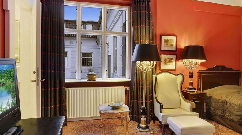 <b>Royal Hotel Room</b>. Images powered by <a href="https://leonardo.com/" title="Leonardo Worldwide" target="_blank">Leonardo</a>.
