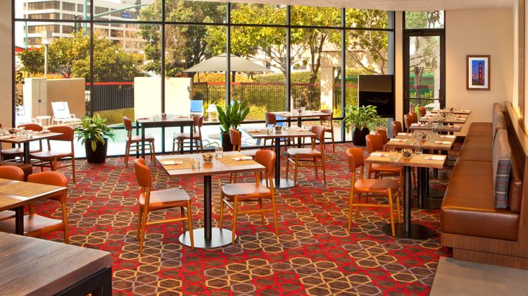 Four Points Sheraton San Francisco Bay Restaurant