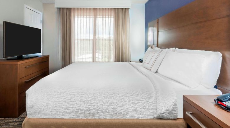 <b>Residence Inn Sarasota Bradenton Suite</b>. Images powered by <a href="https://leonardo.com/" title="Leonardo Worldwide" target="_blank">Leonardo</a>.