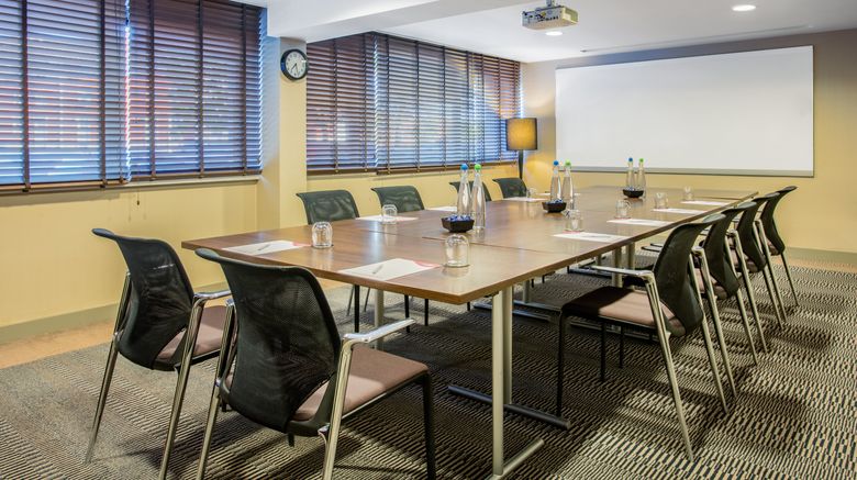 <b>Crowne Plaza Manchester Airport Meeting</b>. Images powered by <a href="https://leonardo.com/" title="Leonardo Worldwide" target="_blank">Leonardo</a>.