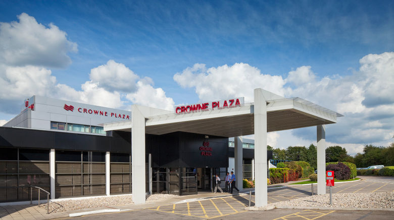 <b>Crowne Plaza Manchester Airport Exterior</b>. Images powered by <a href="https://leonardo.com/" title="Leonardo Worldwide" target="_blank">Leonardo</a>.