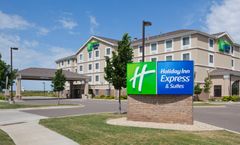 Holiday Inn Express & Suites Rogers