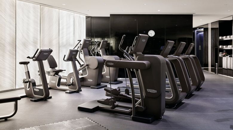 Armani Hotel Dubai Dubai United Arab Emirates Hotels Deluxe Hotels In Dubai Gds Reservation Codes Travelage West