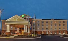 Holiday Inn Express & Suites Greensboro