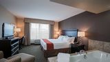Holiday Inn Express Hotel & Suites East Suite