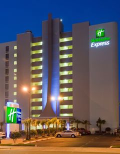 Holiday Inn Express Suites Oceanfront