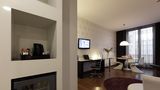 Holiday Inn Genoa City Suite