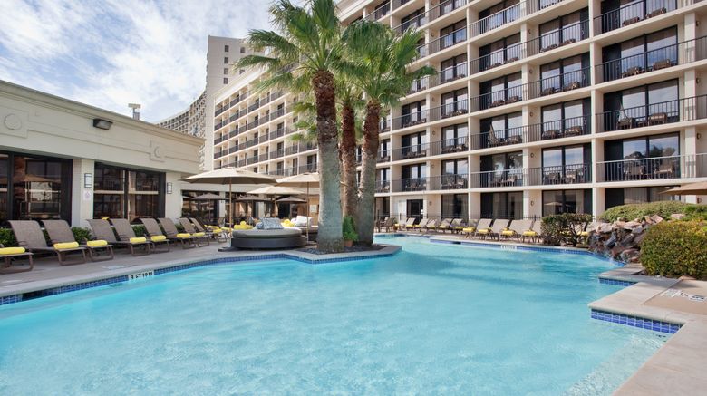<b>Holiday Inn Resort Galveston-On Beach Pool</b>. Images powered by <a href="https://leonardo.com/" title="Leonardo Worldwide" target="_blank">Leonardo</a>.