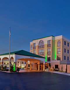 Holiday Inn Hotel & Suites  I-44