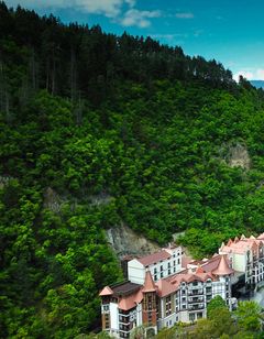 Crowne Plaza Borjomi