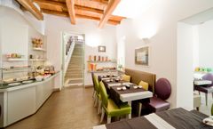 Trevi Palace Luxury Inn