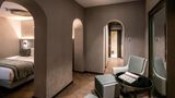 The Pantheon Iconic Rome Hotel Suite