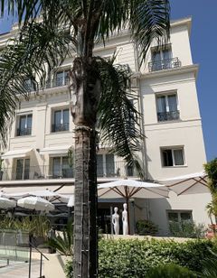 Hotel Le Canberra