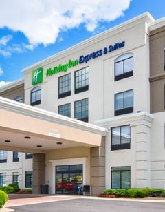 Holiday Inn Express & Suites Northwest