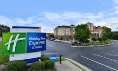 Quality Inn- Tourist Class Petersburg, VA Hotels- GDS Reservation Codes:  Travel Weekly