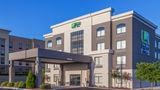 Holiday Inn Express & Suites Augusta W Exterior