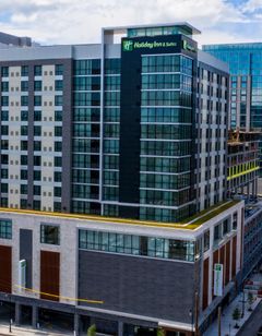 Holiday Inn & Suites Nashville Downtown