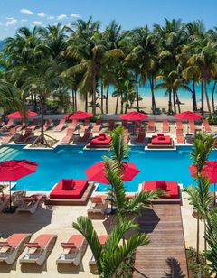 S Hotel Jamaica