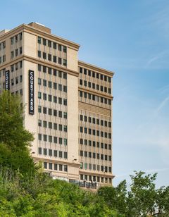 Courtyard by Marriott Edmonton Downtown