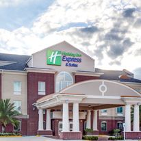 Holiday Inn Express Suites Raceland