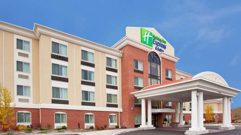<b>Holiday Inn Express Niagara Falls Exterior</b>. Images powered by <a href="https://leonardo.com/" title="Leonardo Worldwide" target="_blank">Leonardo</a>.