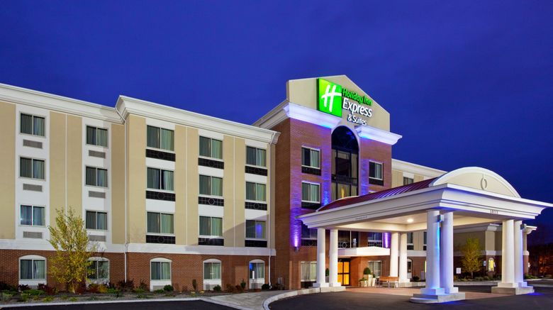 <b>Holiday Inn Express Niagara Falls Exterior</b>. Images powered by <a href="https://leonardo.com/" title="Leonardo Worldwide" target="_blank">Leonardo</a>.