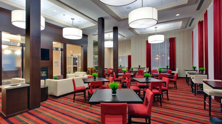 Holiday Inn Express/Suites Chatham South Restaurant