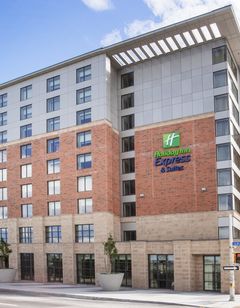 Holiday Inn Express & Suites Downtown E