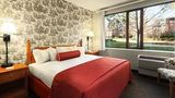 Williamsburg Woodlands Hotel & Suites Room